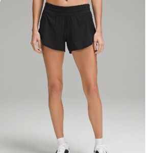 Lululemon Tracker Low Rise Lined Shorts 4” size 6